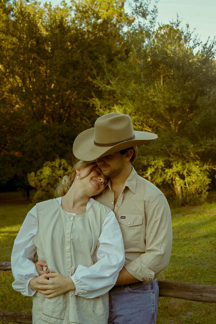 Romantic couple in a photoshoot session