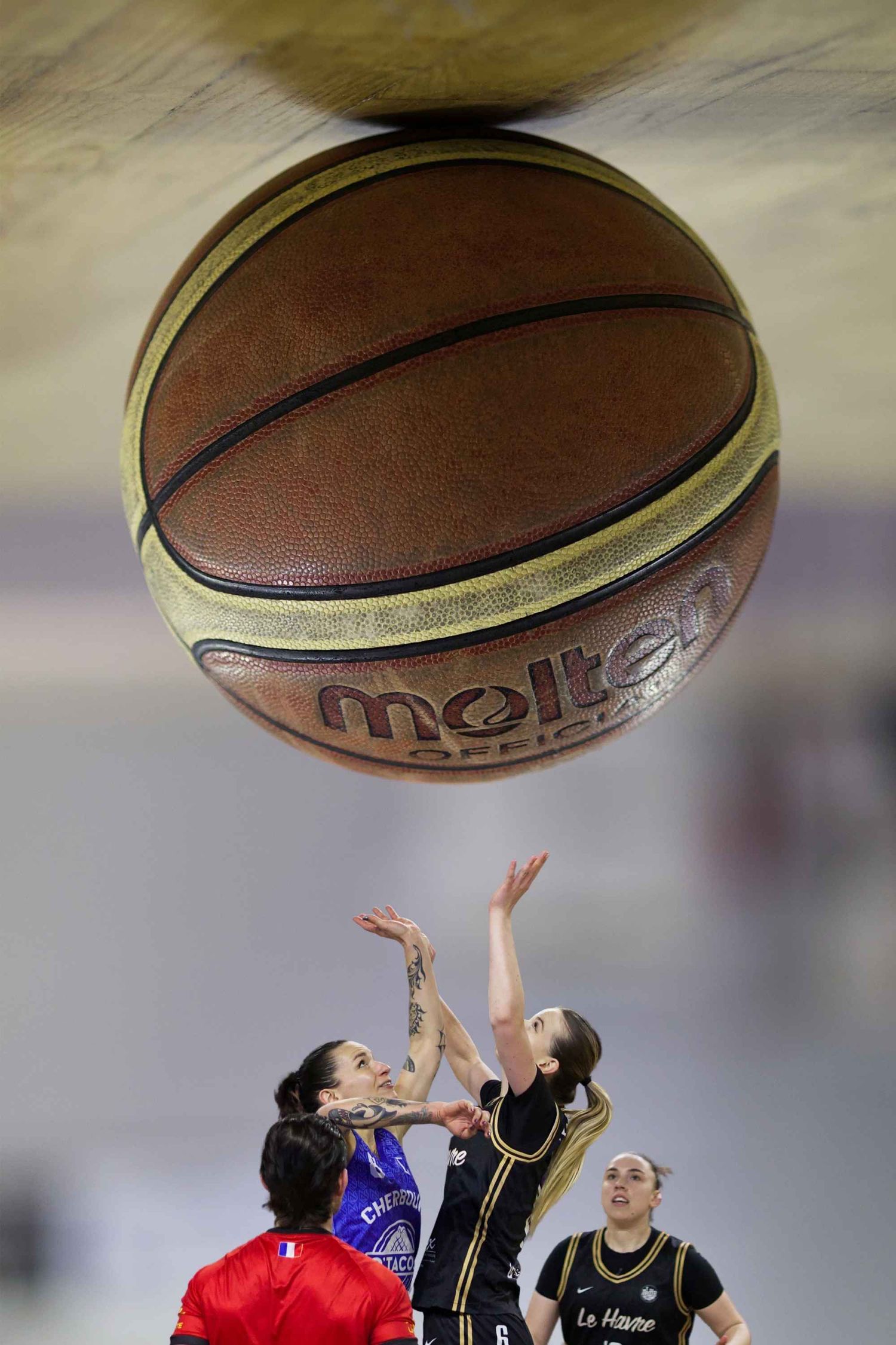 Coup d'envoi d'un match de Basket-Ball, Cherbourg, Normandie