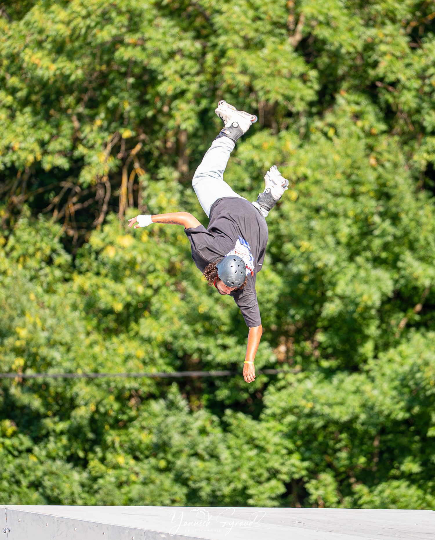 Patineur roller Freestyle lors du FASU des finales du championnat de France à Gap Hautes-Alpes, photographié par Yannick Eyraud