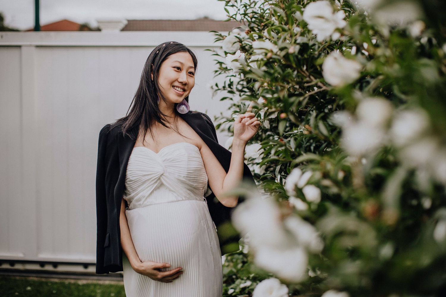Bride and groom portrait at Mudbrick Vineyard, Waiheke Island