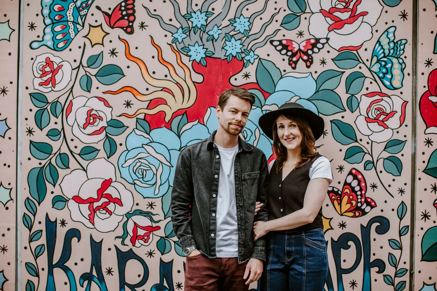 Couple embracing during outdoor portrait session