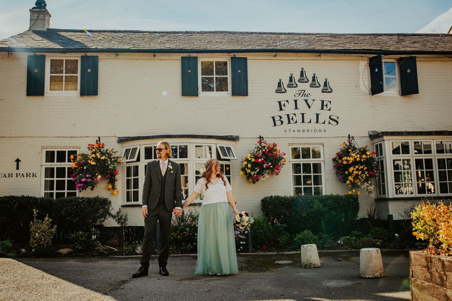 Wedding at The Five Bells, Leighton Buzzard, Bedfordshire.