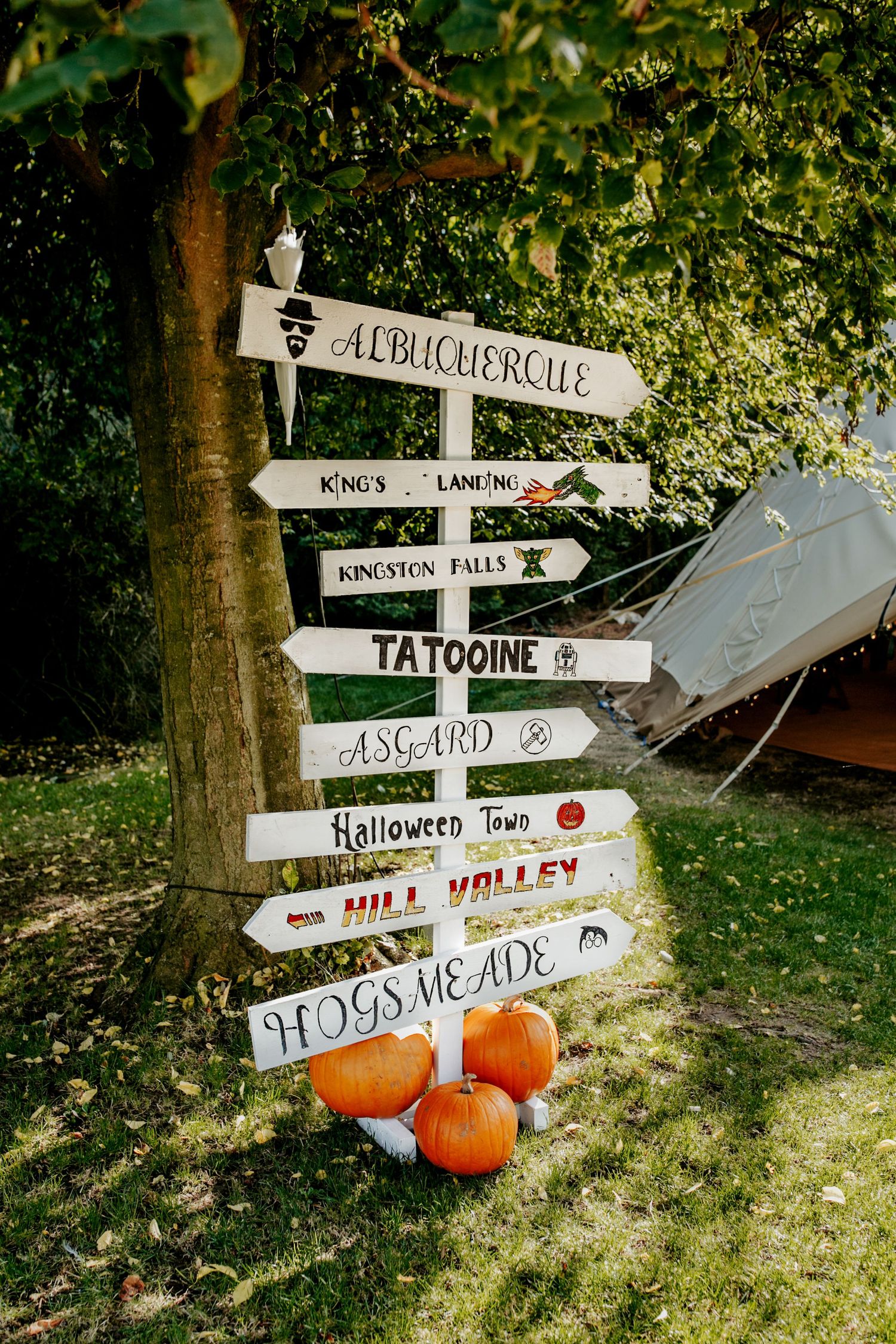 Lodge Farm Wedding, King's Walden, Hitchin, Hertfordshire.