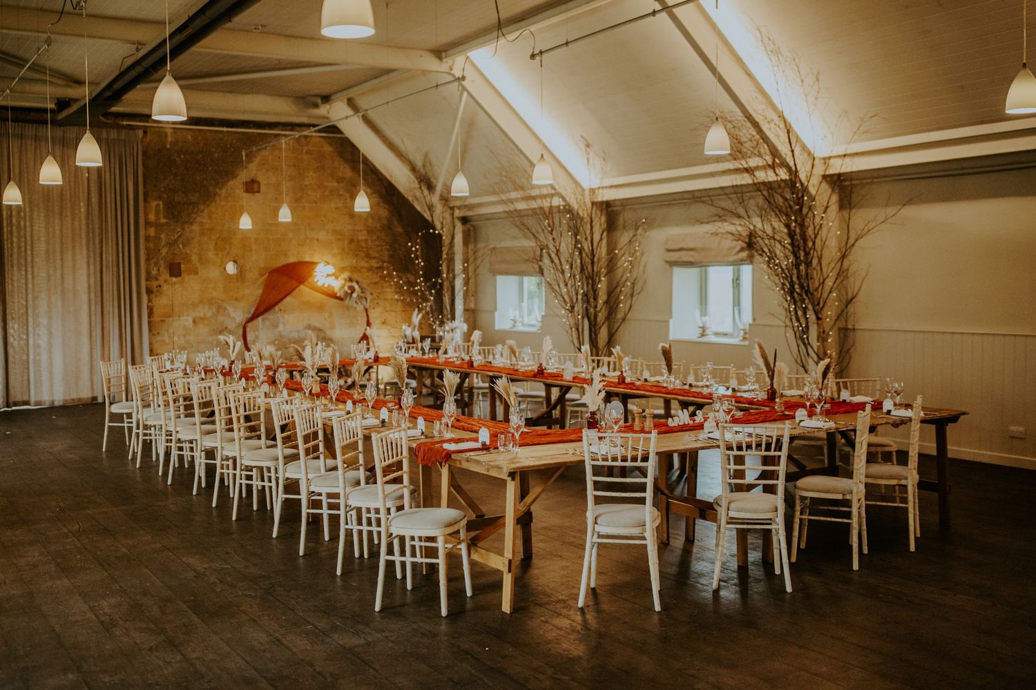 Lapstone Barn Wedding, Chipping Campden.