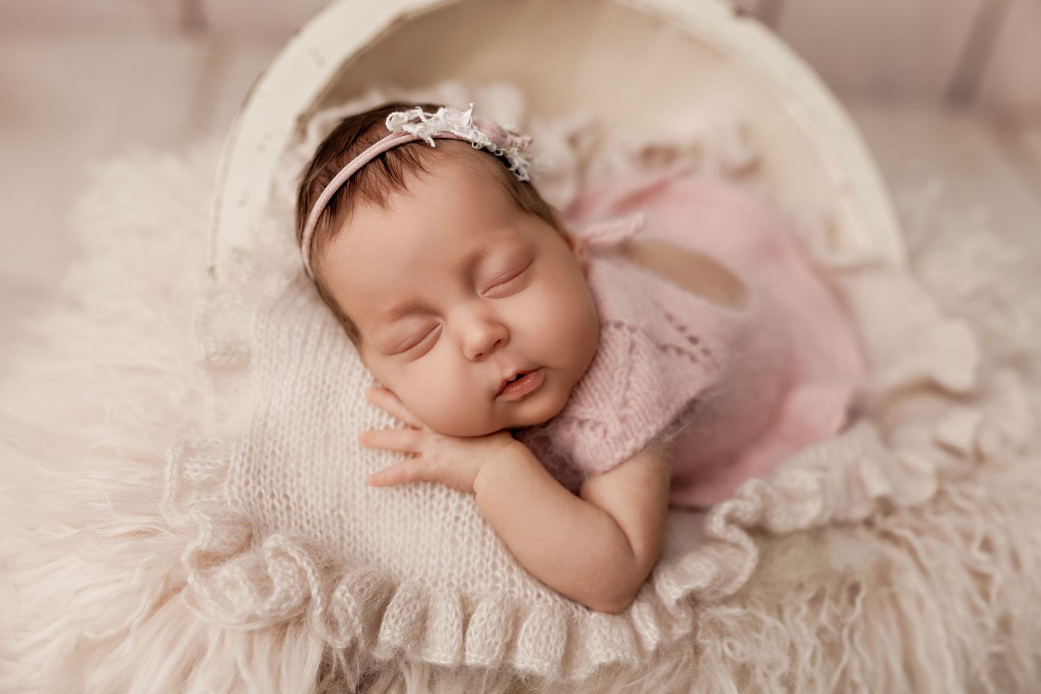 beebipildistamine, beebipildid, beebide pildistamine. Newborn pildistamine, newborn fotosessioon. beebifotogaaf Tallinnas Evelin Talvar
