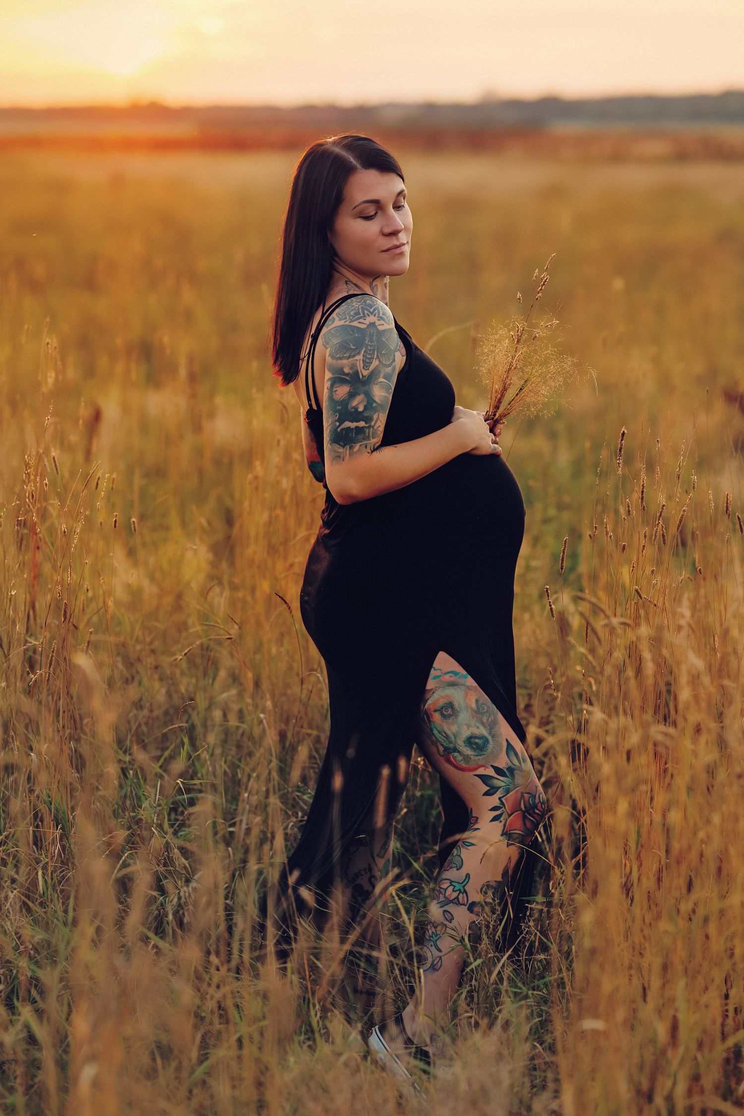 rasedate fotosessioon looduses