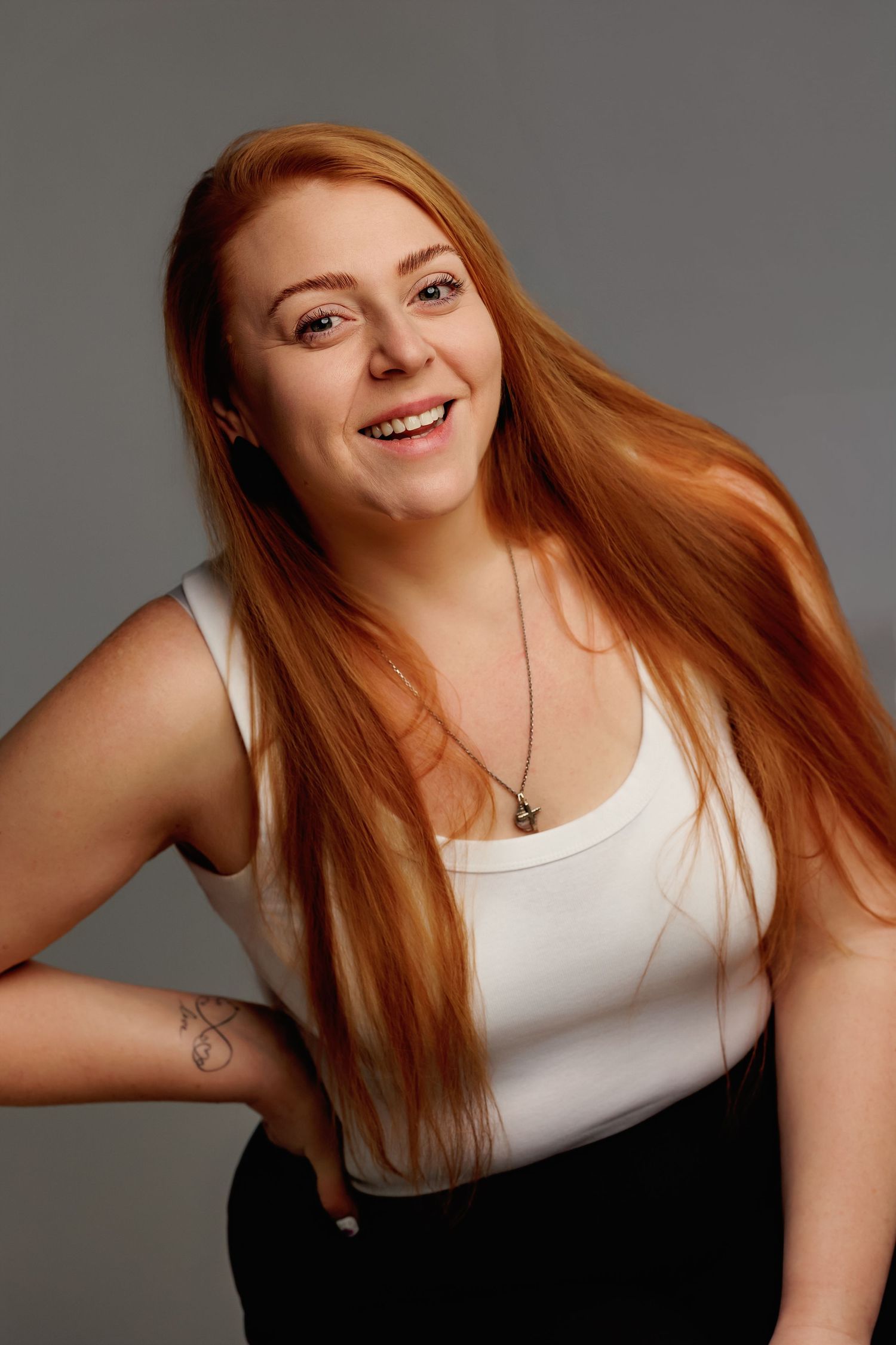 Isikupärased portreefotod stuudios. Fotograaf Evelin Talvar