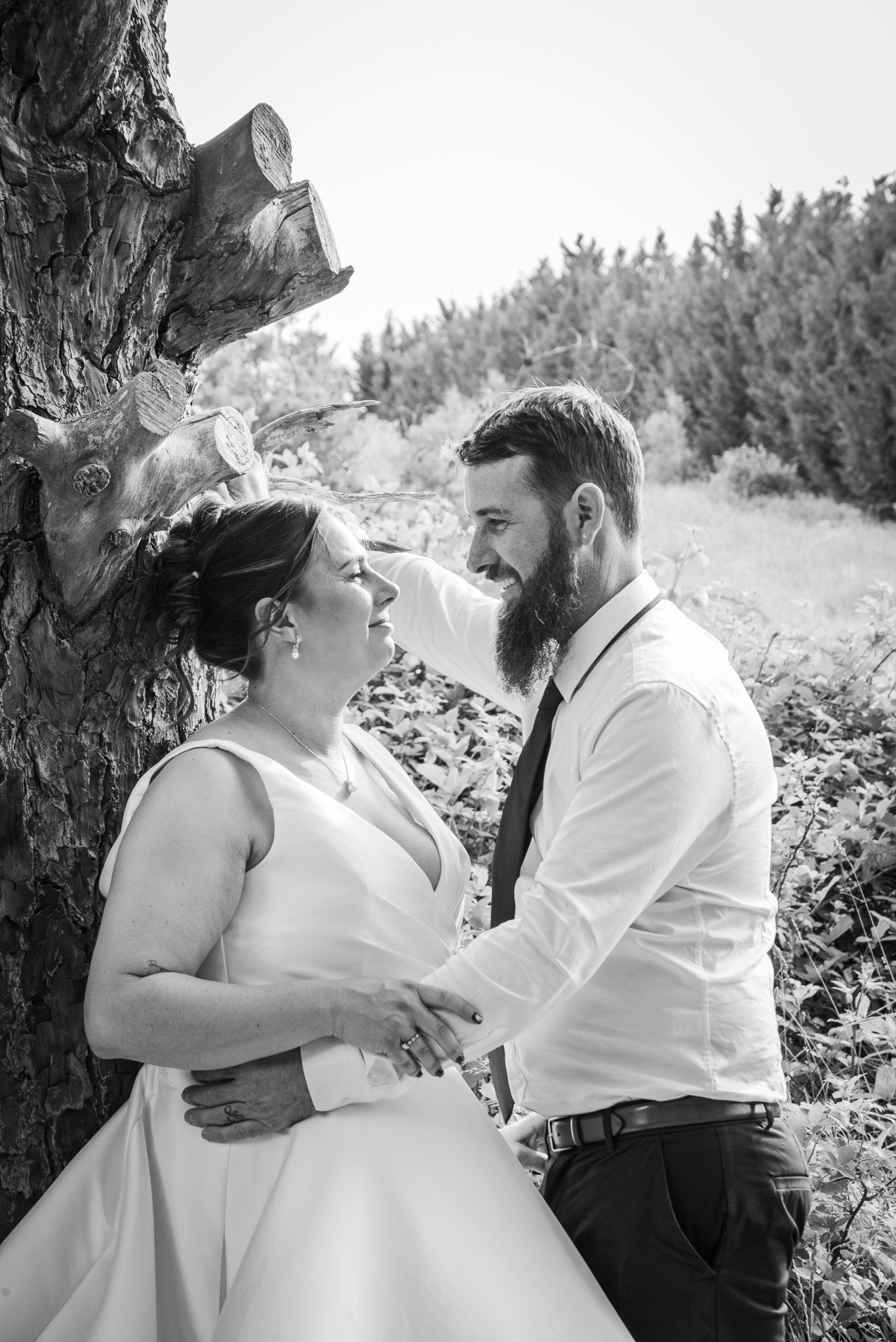 Natural wedding, family and portrait photography by a southern highlands NSW photographer, genuine moments, authentic connection.