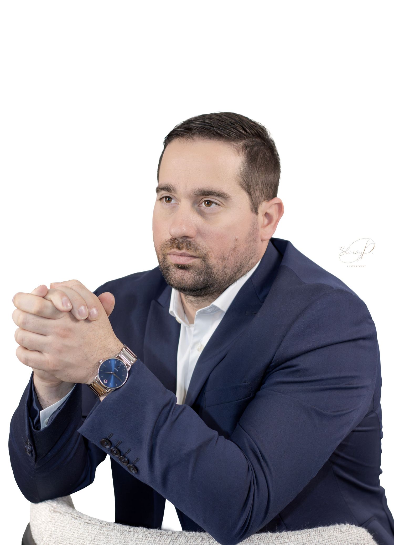 foto de hombre en estudio