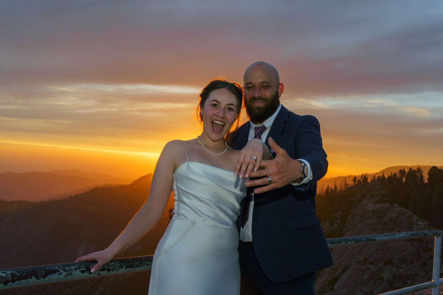 Sequoia Moro Rock Elopement, Sequoia Elopement, Séquoia Summer Elopement