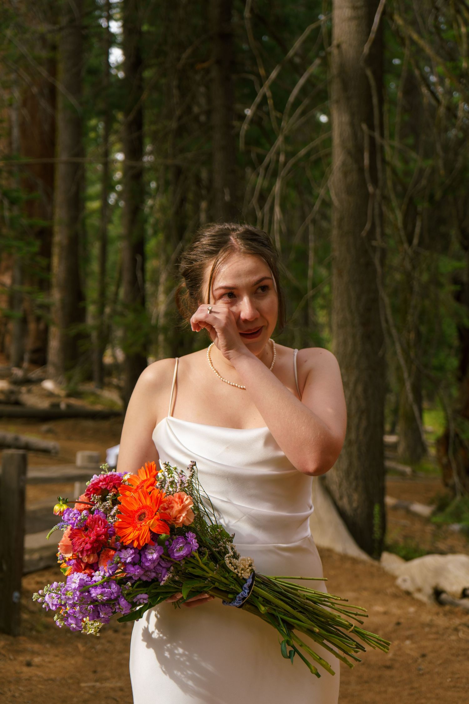 Cresent Meadow Elopement, Sequoia Moro Rock Elopement, Sequoia Elopement, Séquoia Summer Elopement, Elopement Bouquet