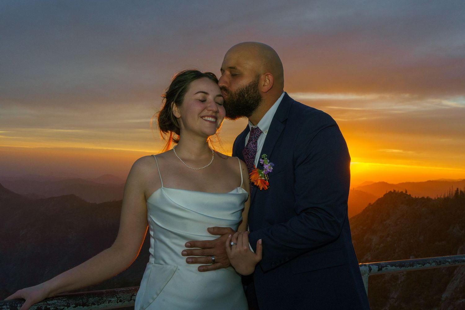 Sequoia Moro Rock Elopement, Sequoia Elopement, Séquoia Summer Elopement