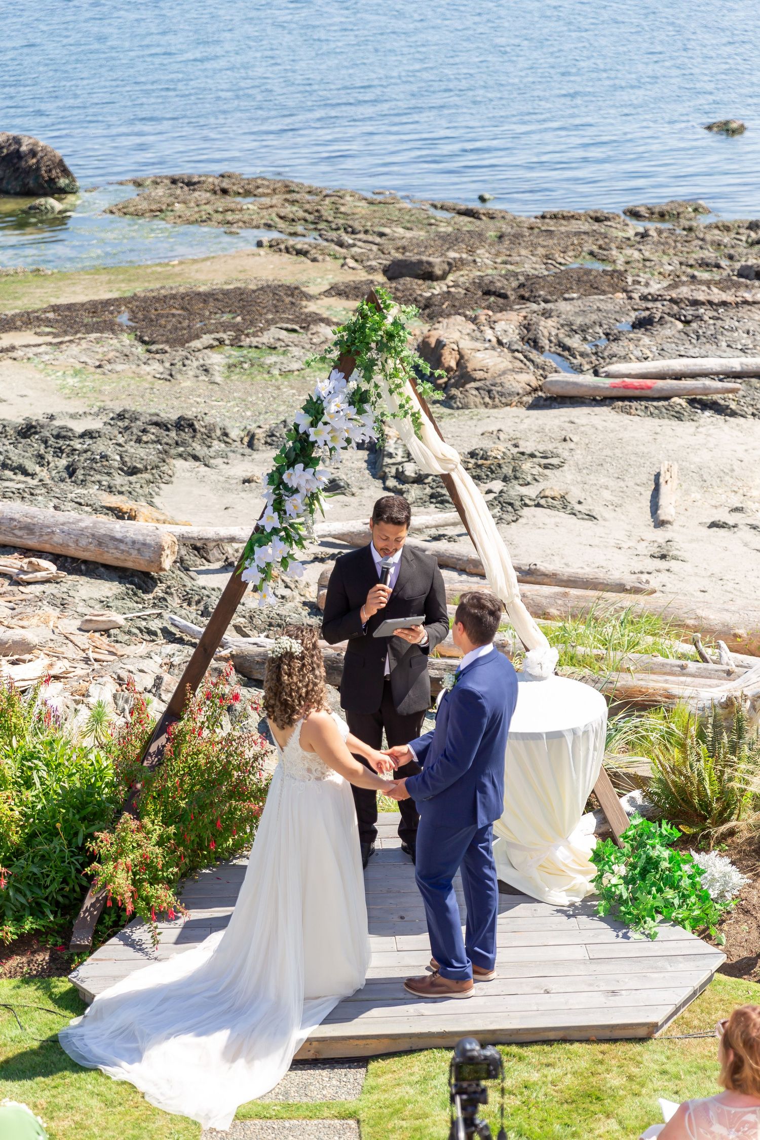 affordable wedding photography in Victoria BC