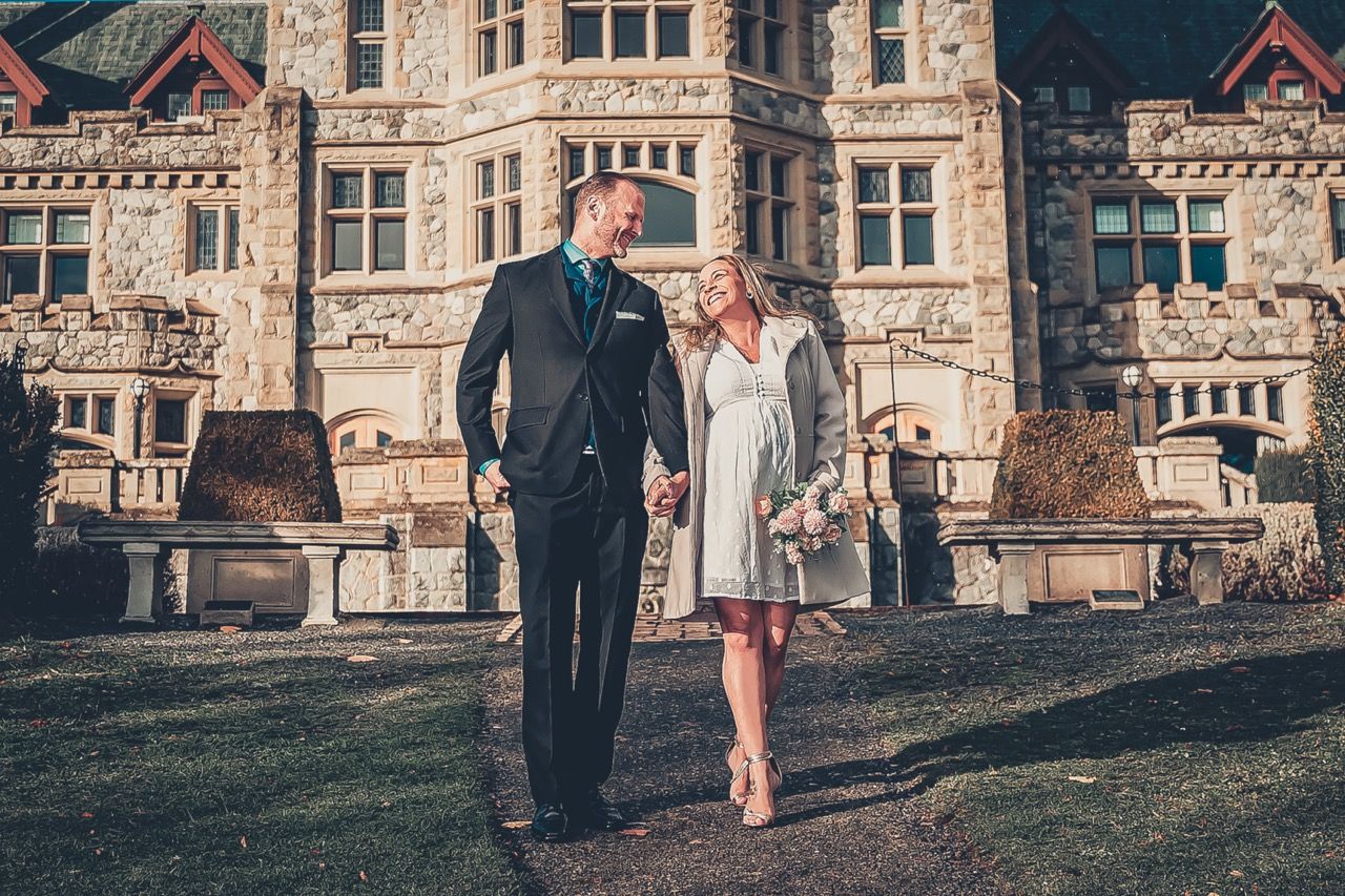 Affordable and intimate couples photo session in Victoria