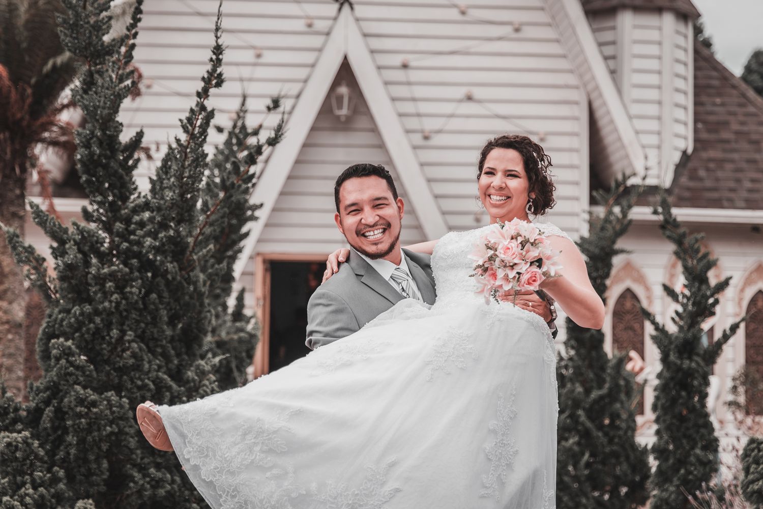 Affordable wedding photography in Victoria BC