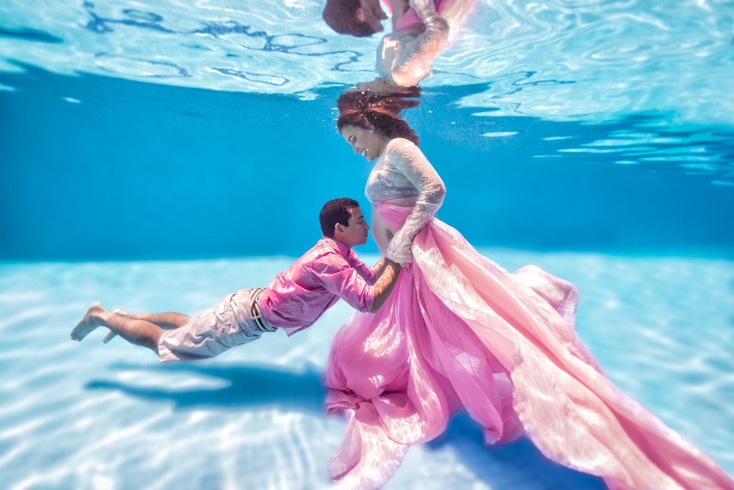 Creative underwater photography in Victoria BC pool sessio