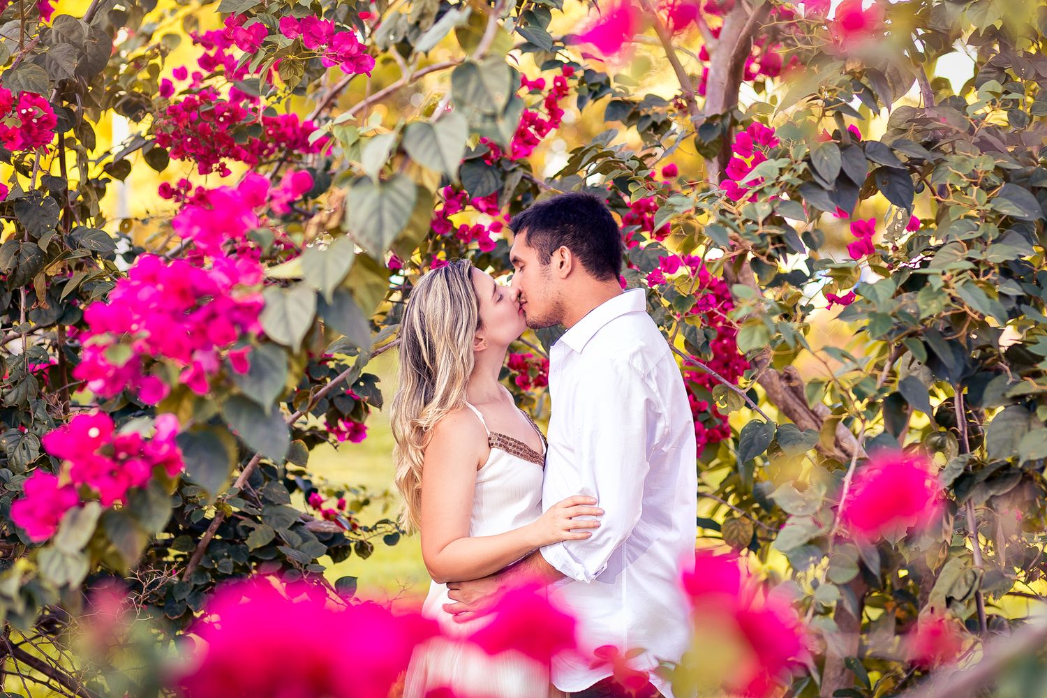 Timeless couples photography in Victoria downtown