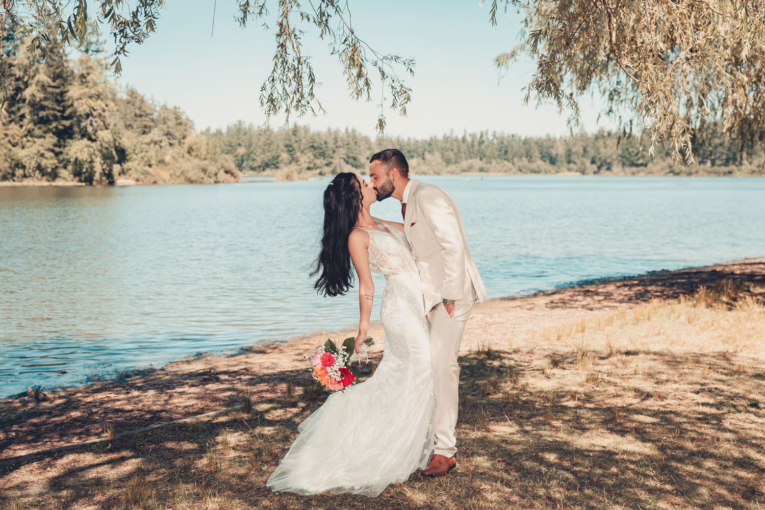 Affordable wedding photography in Victoria BC