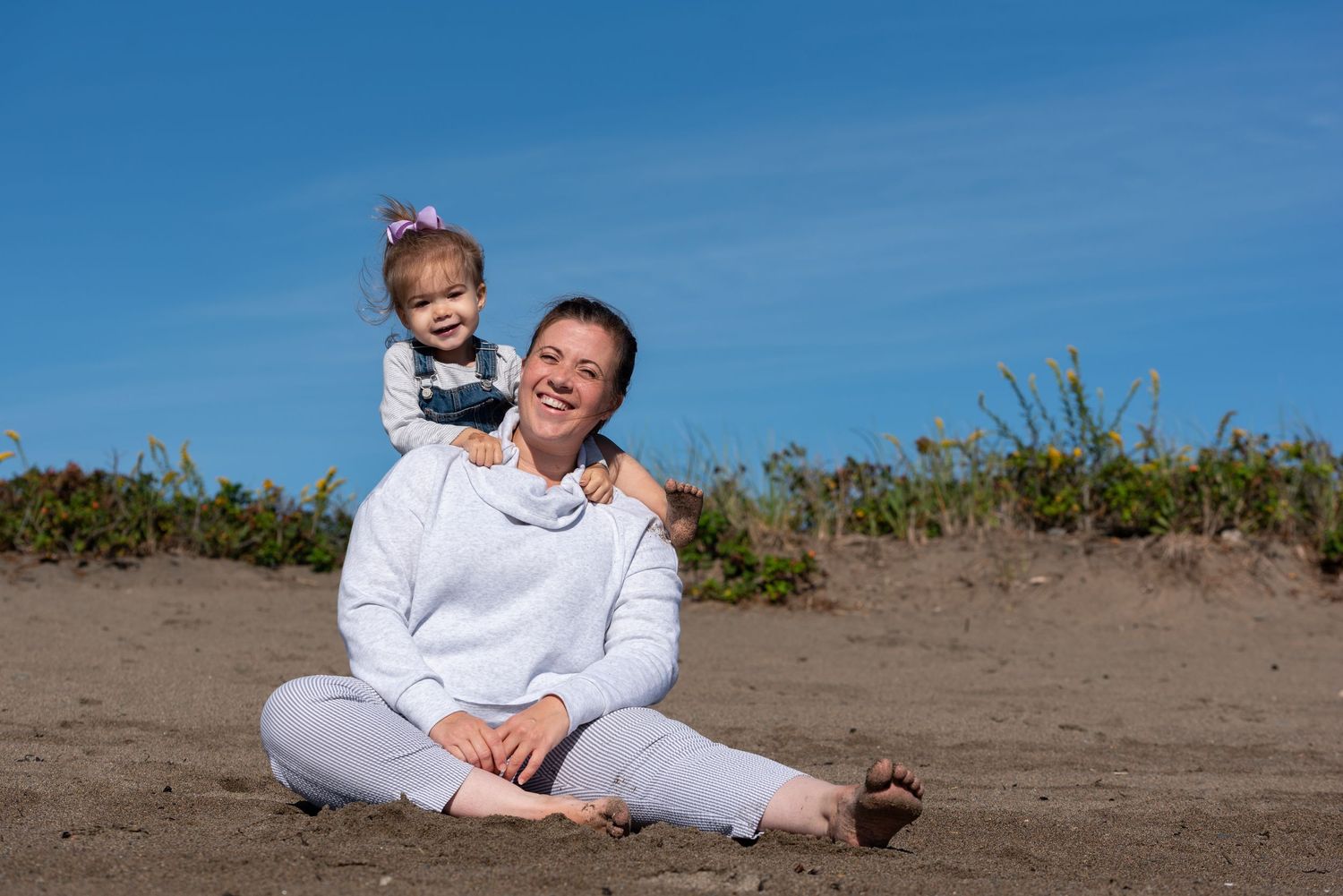 $100 Mini Session Photoshoot with Leah Ramuglia Photography at Nantasket Beach. Sunset at the beach is the best time of day.