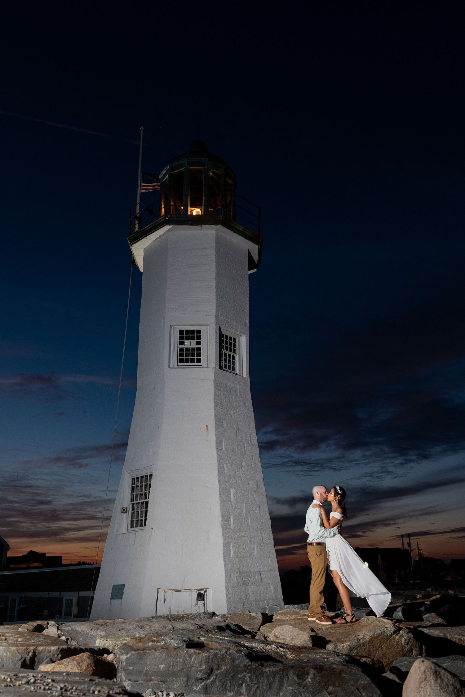 Luxury Photoshoot at sunset at the Scituate Lighthouse with Leah Ramuglia Photography. Vacation & travel portraits on Boston's South Shore.