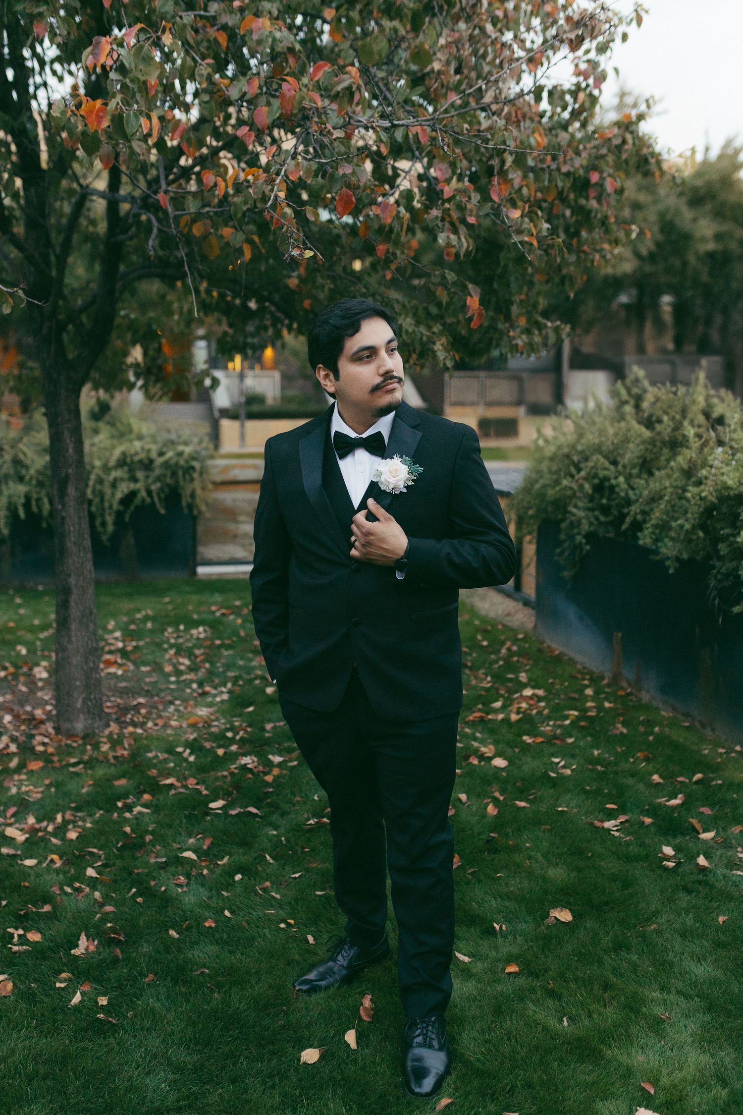 Intimate wedding photographer
Timeless wedding photographer
Classic and romantic wedding photograph, engagement photographer phoenix