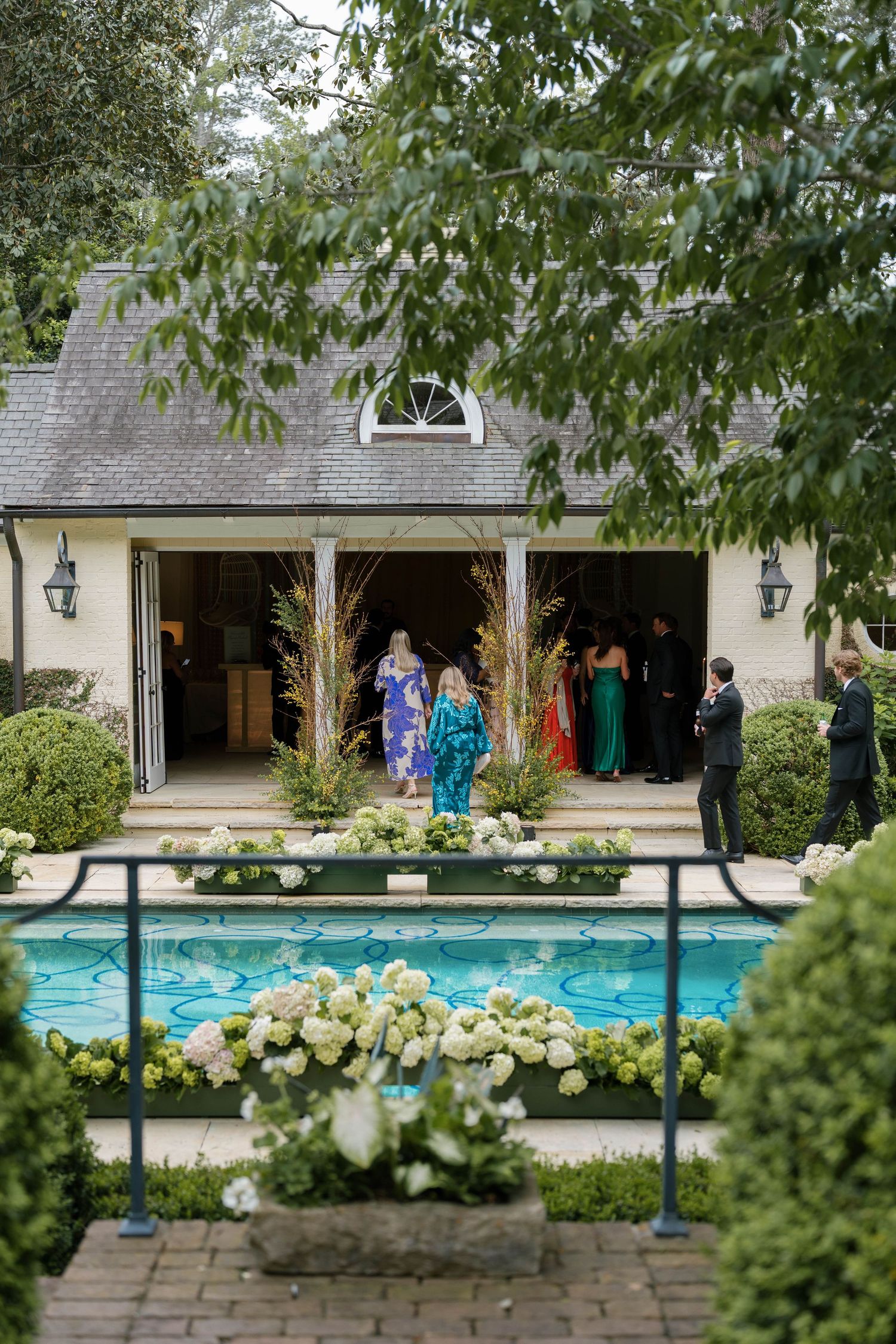 welcome to the garden party

Scotty Simpkins Photography | Wedding and Elopement Photographer in the North Alabama, Nashville, and Southeast