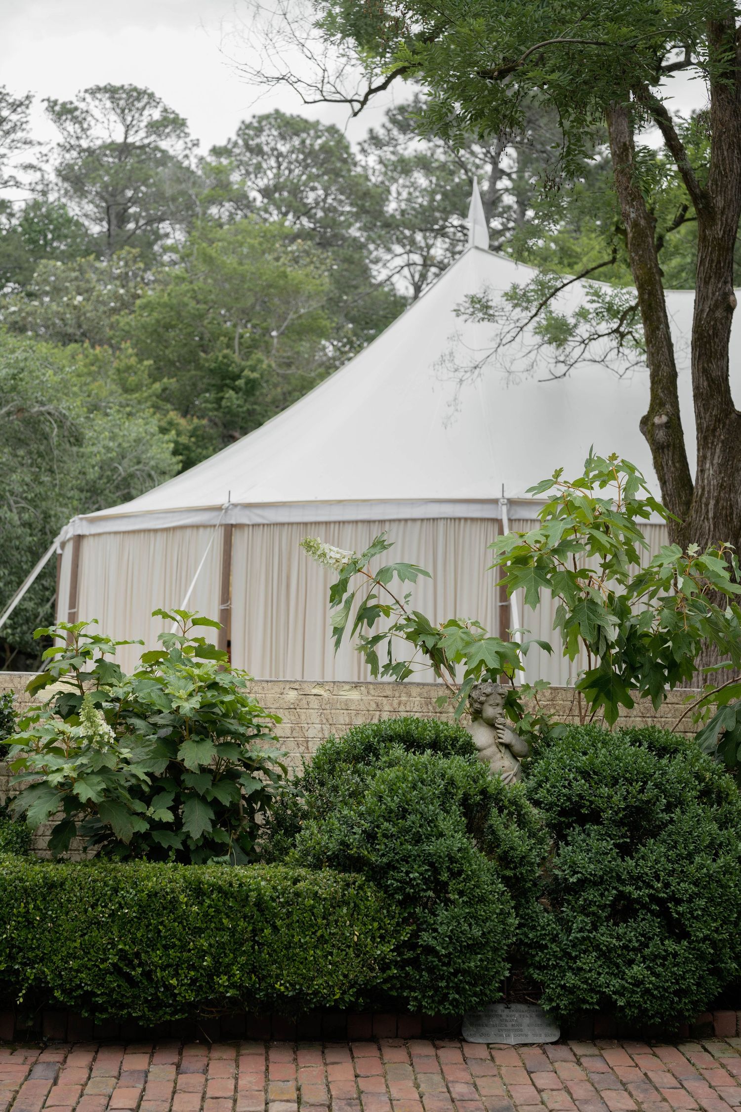 tents tents and tents

Scotty Simpkins Photography | Wedding and Elopement Photographer in the North Alabama, Nashville, and Southeast