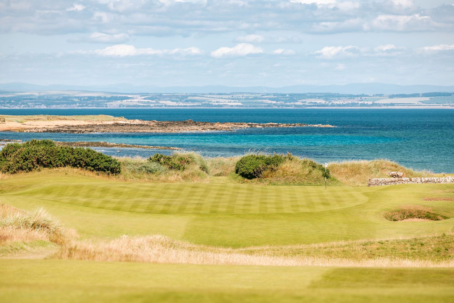 Scenic view of Kingsbarns Links on a great sunny day.