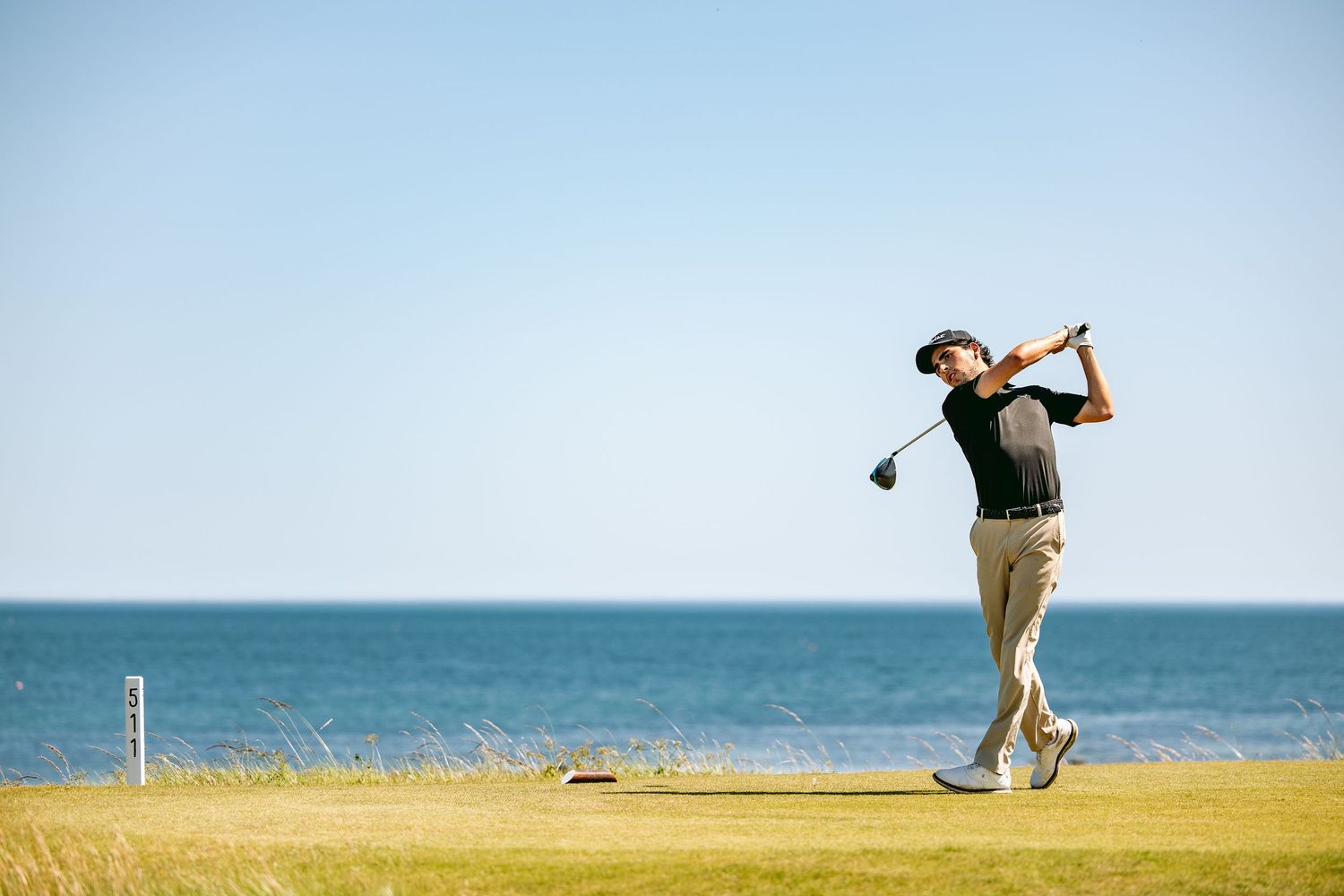 A golfer played a big shot at Kingsbarns Links.