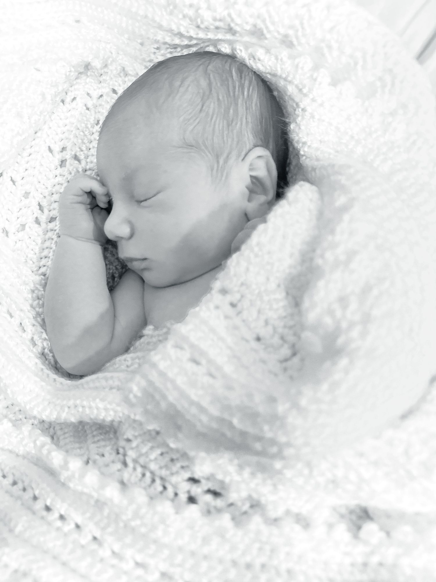 b&w newborn photograph