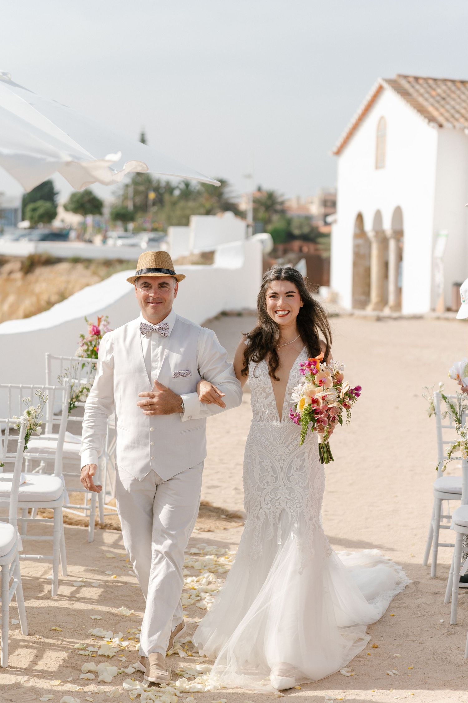 Nossa Senhora wedding, bride with father