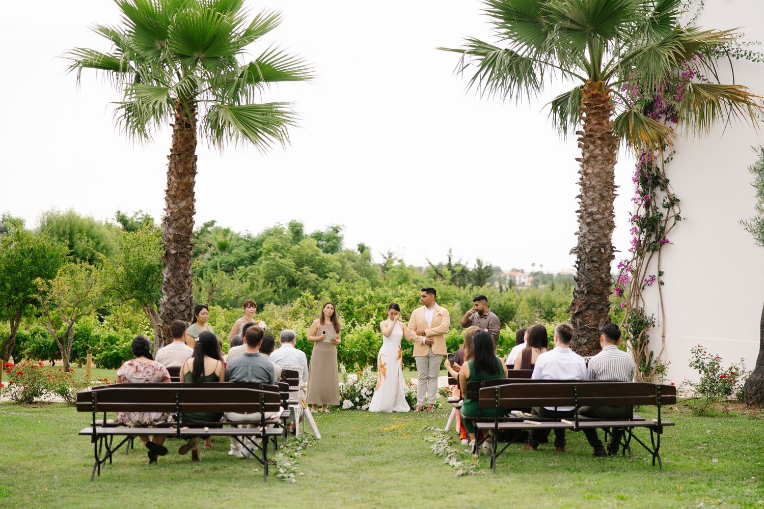 Wedding ceremony in a beautiful garden of the Casa Manor Pedras de Cima in Tavira