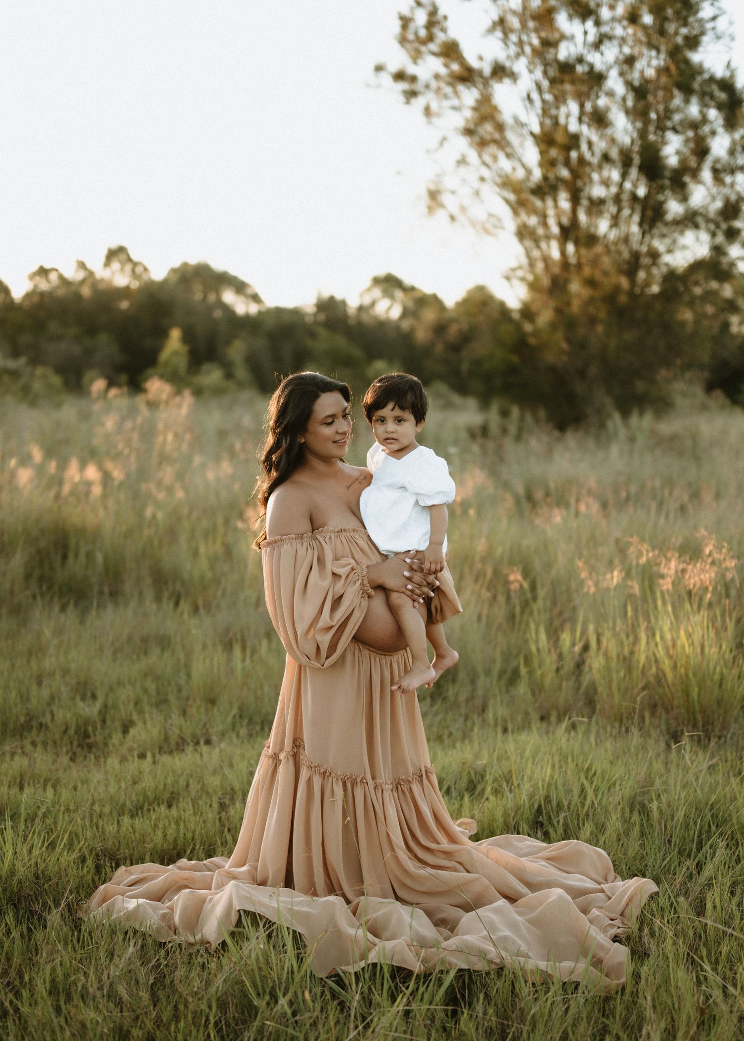 Penrith maternity session outdoors at sunset