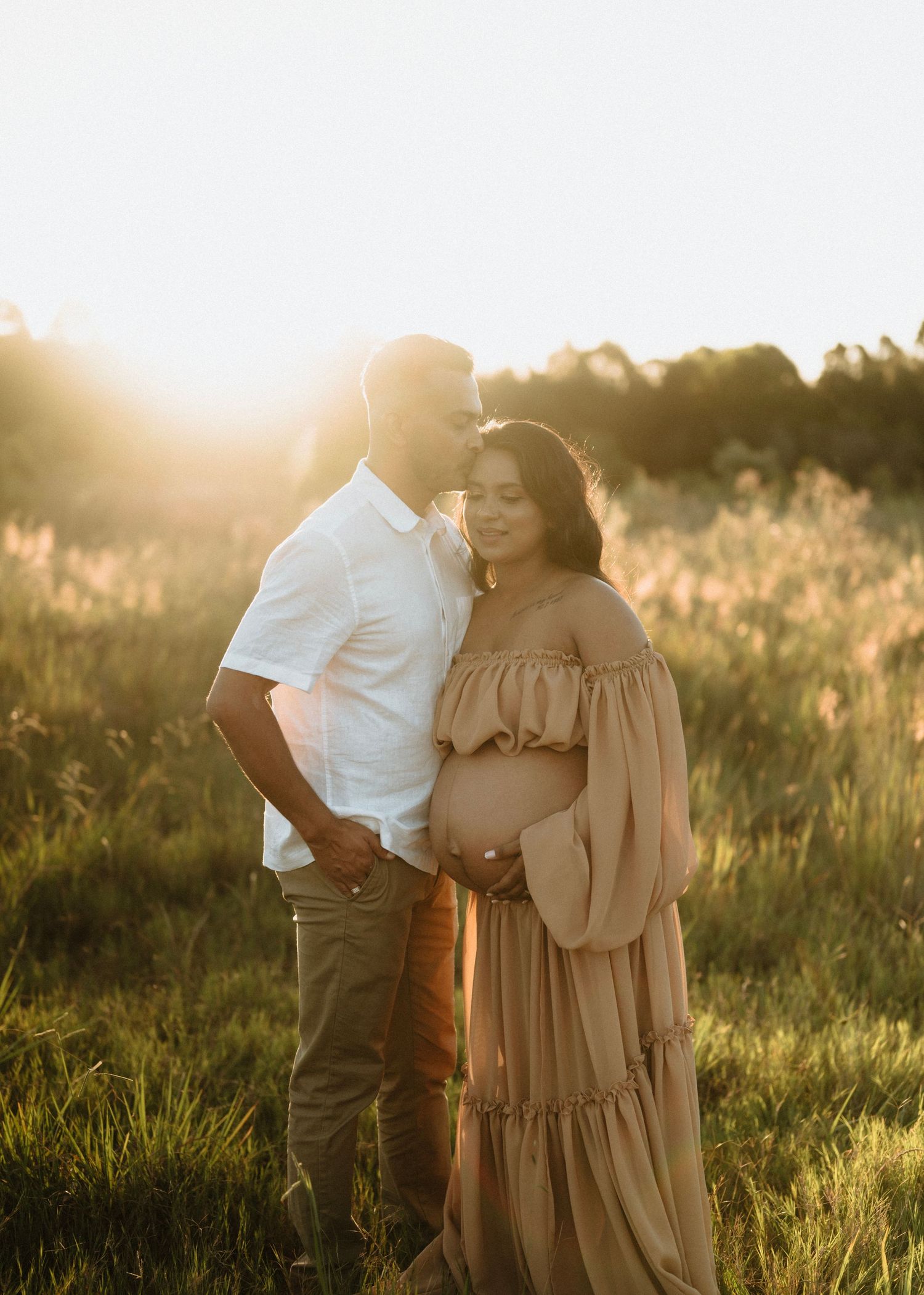 Penrith maternity session outdoors at sunset