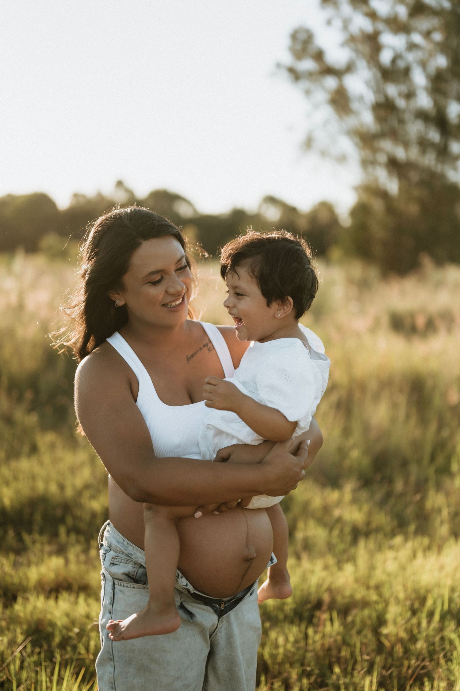 Penrith maternity session outdoors at sunset