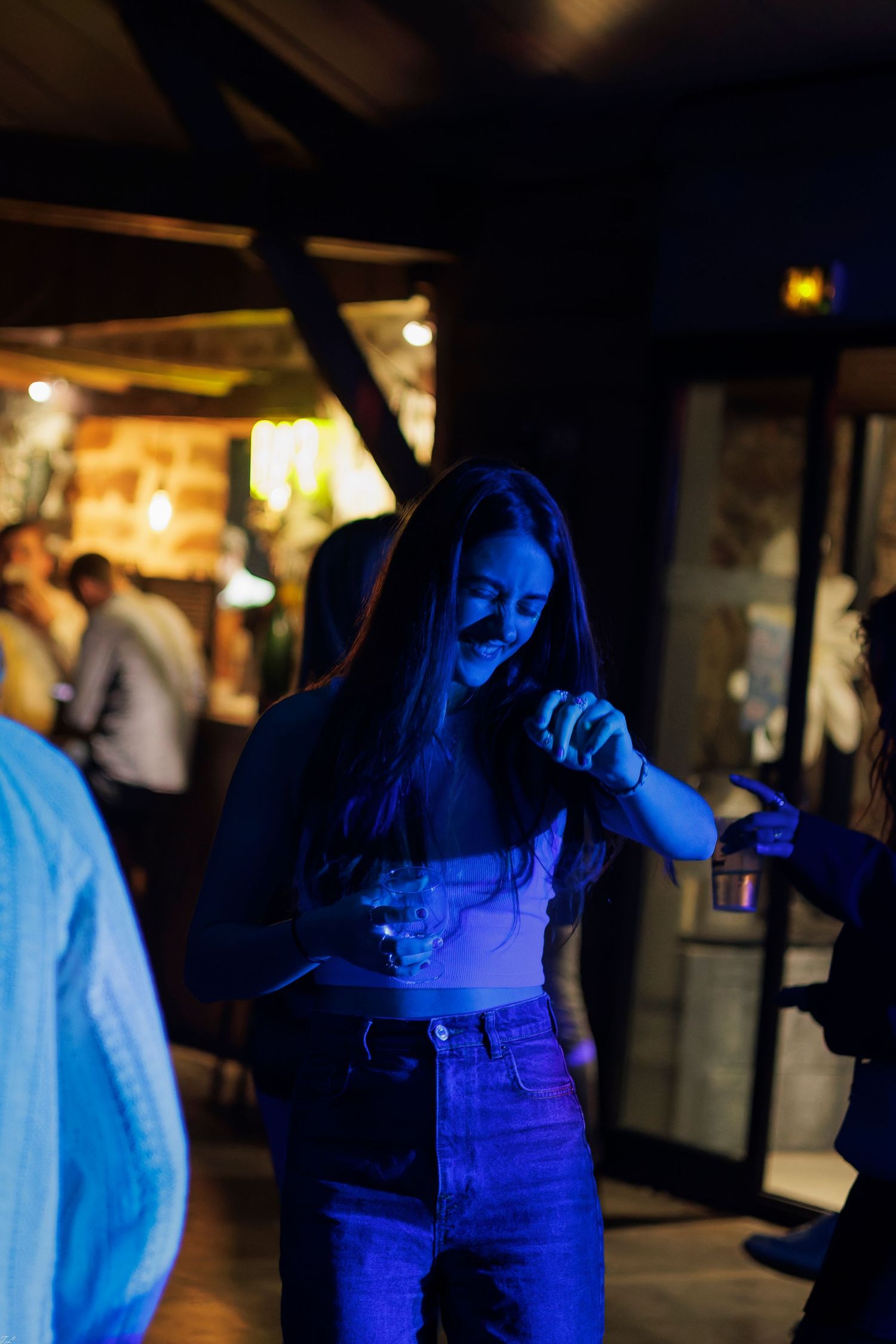 Une femme danse