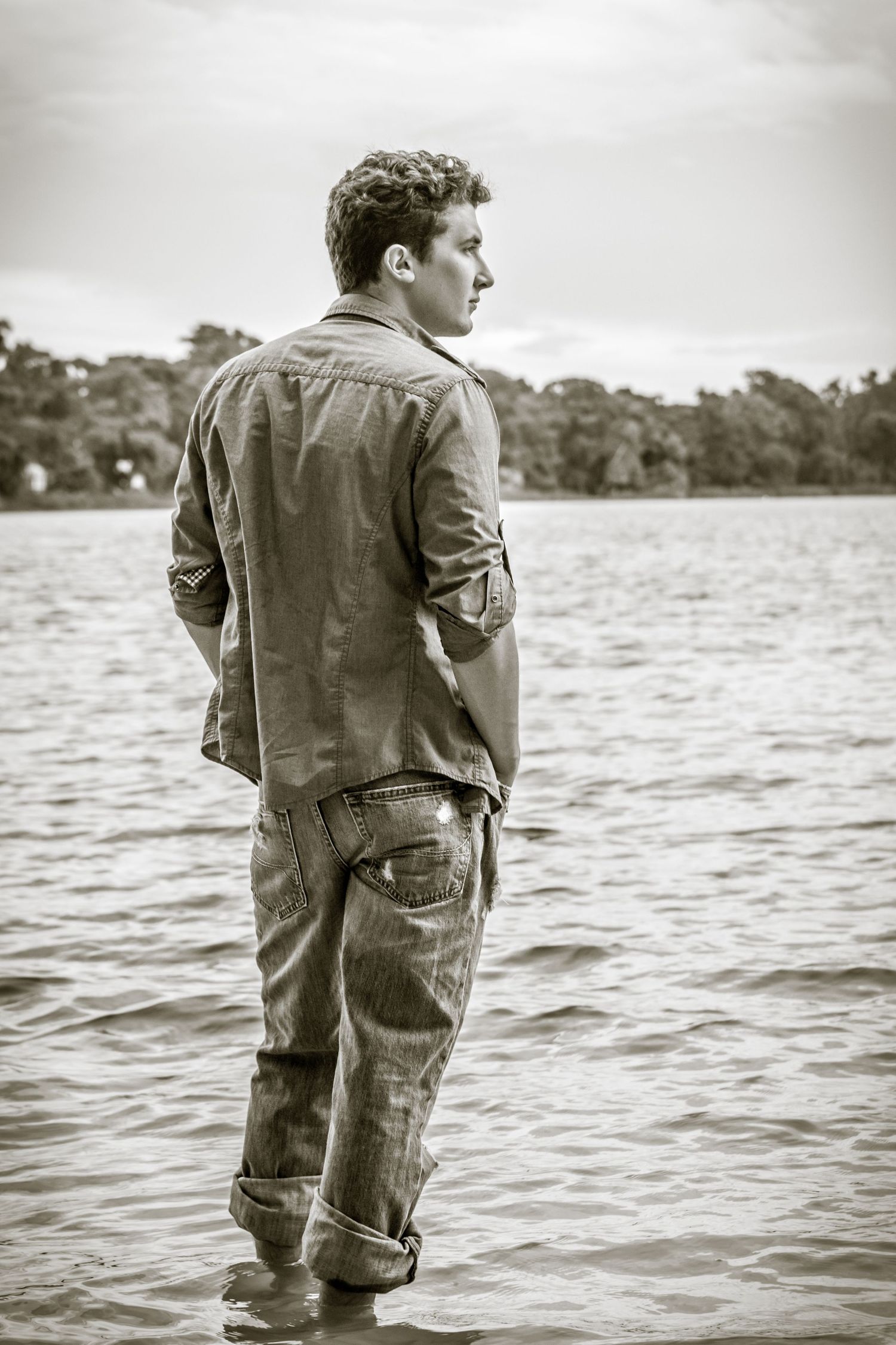 natural light senior portrait session