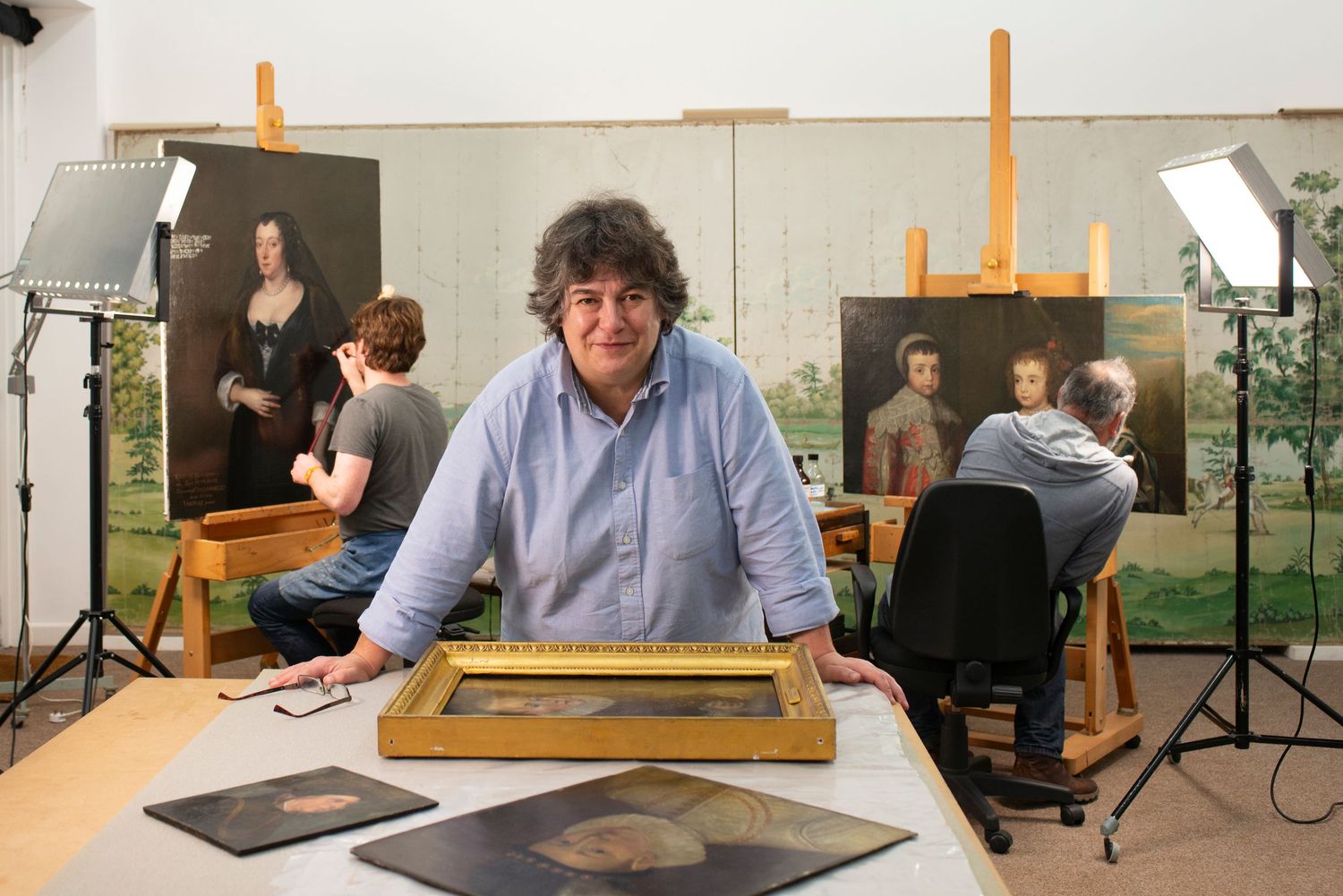 Kiffy Stainer-Hutchins – Conservationist and Restorer of Fine Paintings in her studio Houghton Hall Norfolk
Photograph by Danny Elwes