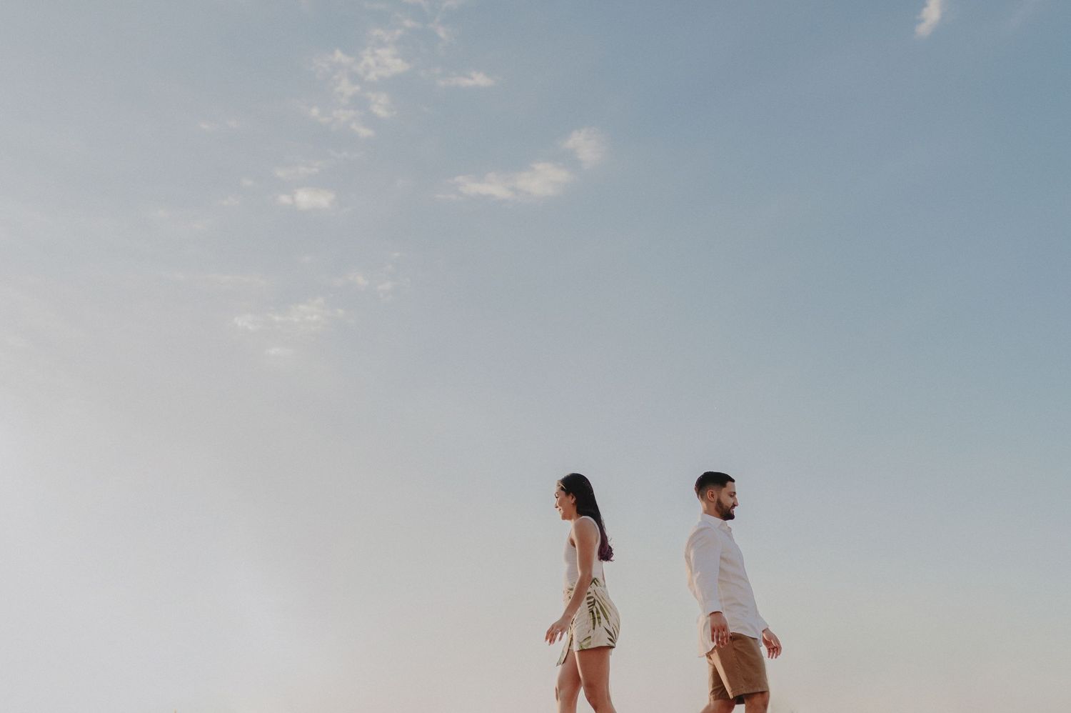 foto de pareja con el cielo en santa marta