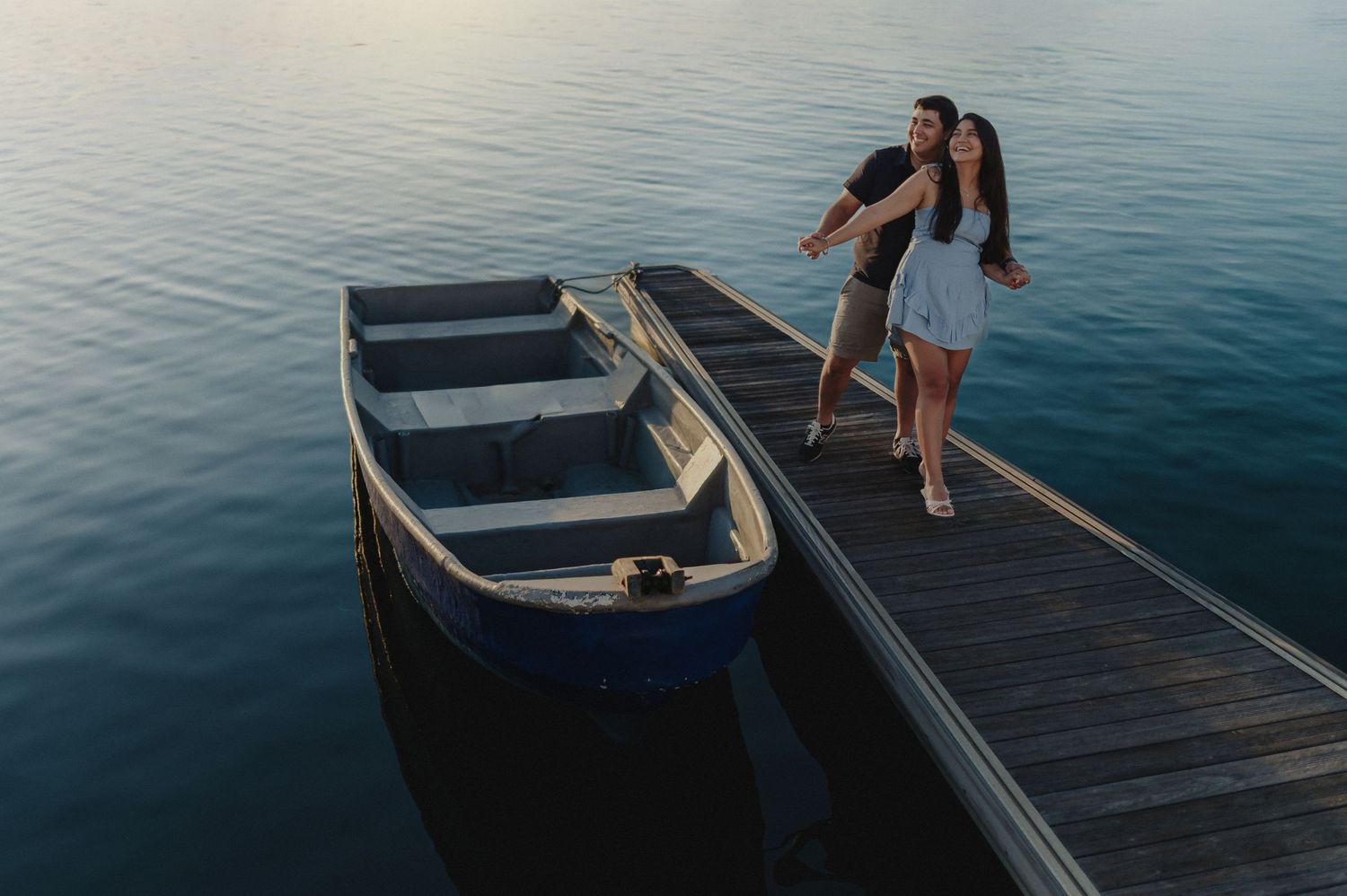 fotografia de pareja en el mar de santa marta