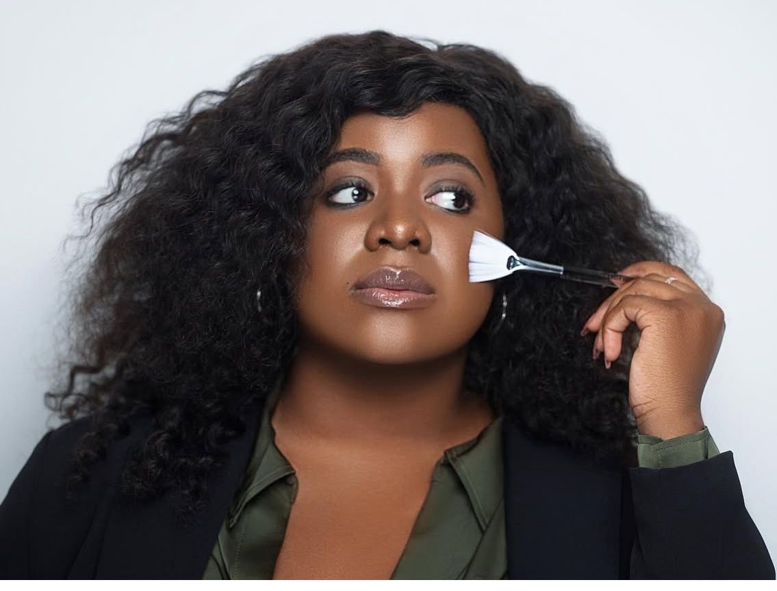 Makeup brand Shoot