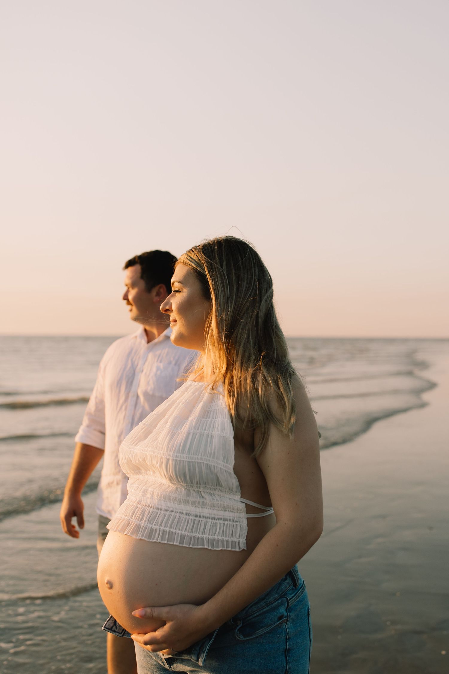 Darwin beach maternity session