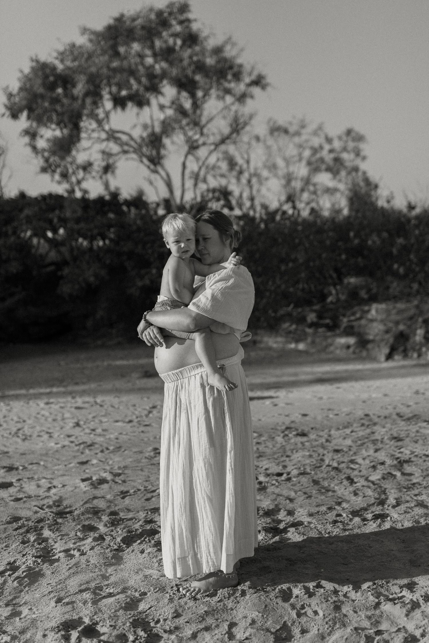 beach maternity black and white photo