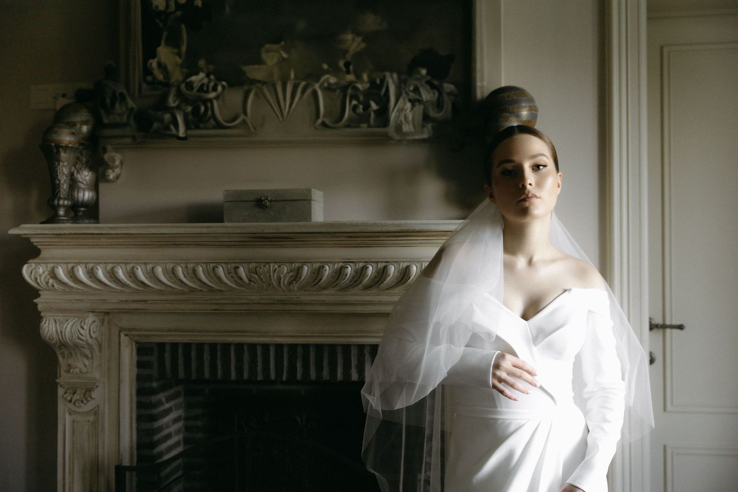bride portrait elegant interior wedding Belgium