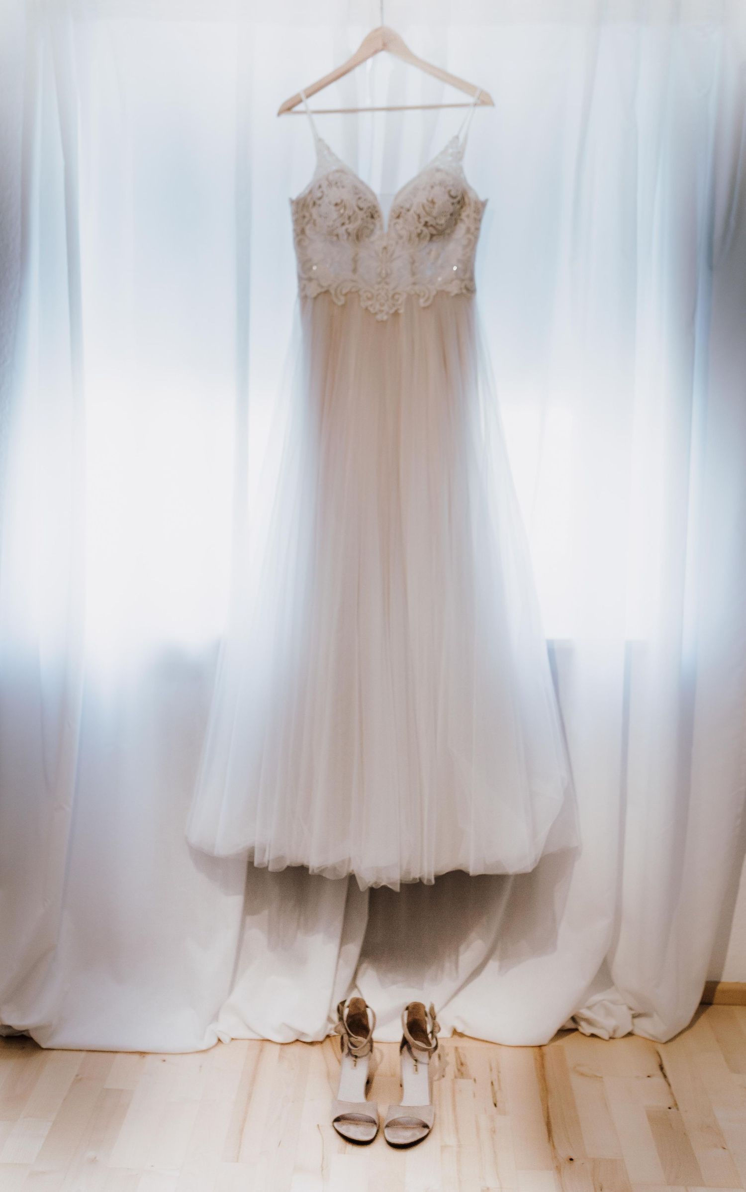 getting ready, Brautkleid