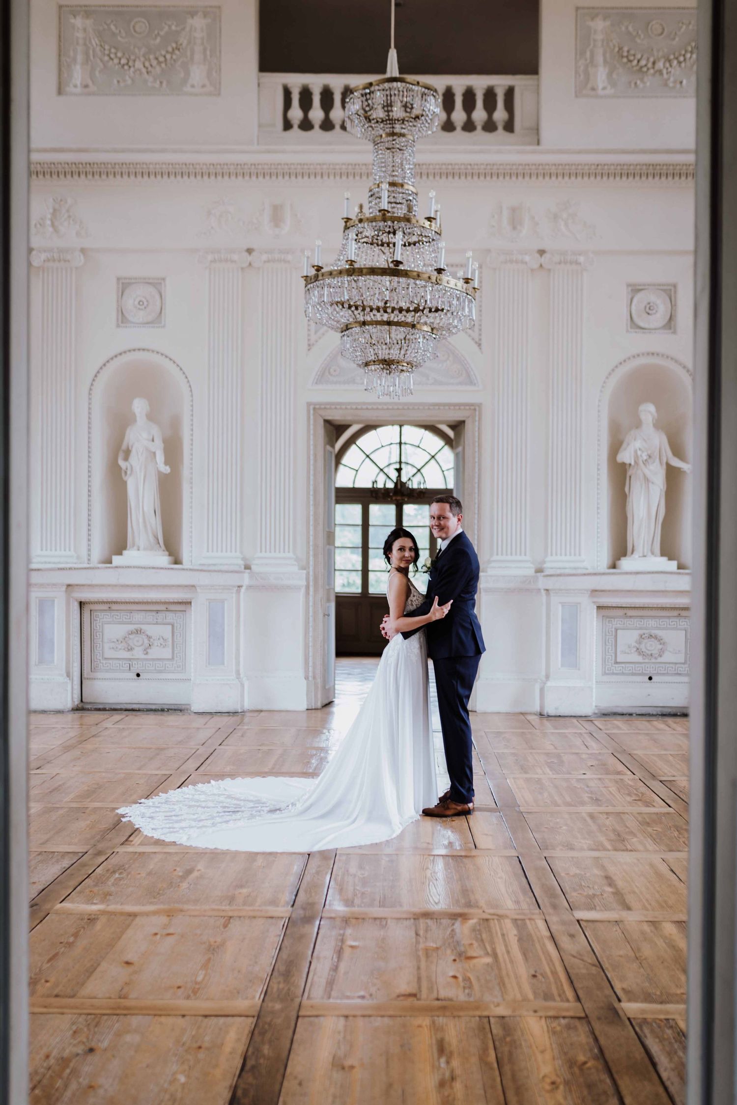 emotionale und romantische Hochzeit Schloss Ludwigsburg, Favotite Schloss, Blühendes Barock
