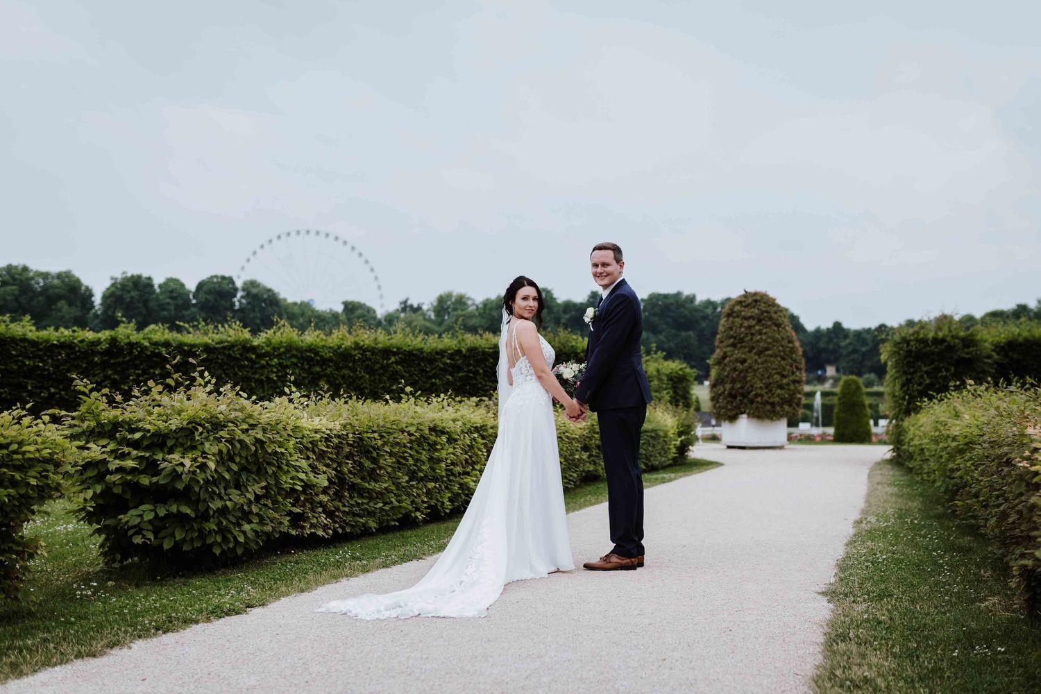 emotionale und romantische Hochzeit Schloss Ludwigsburg, Favotite Schloss, Blühendes Barock