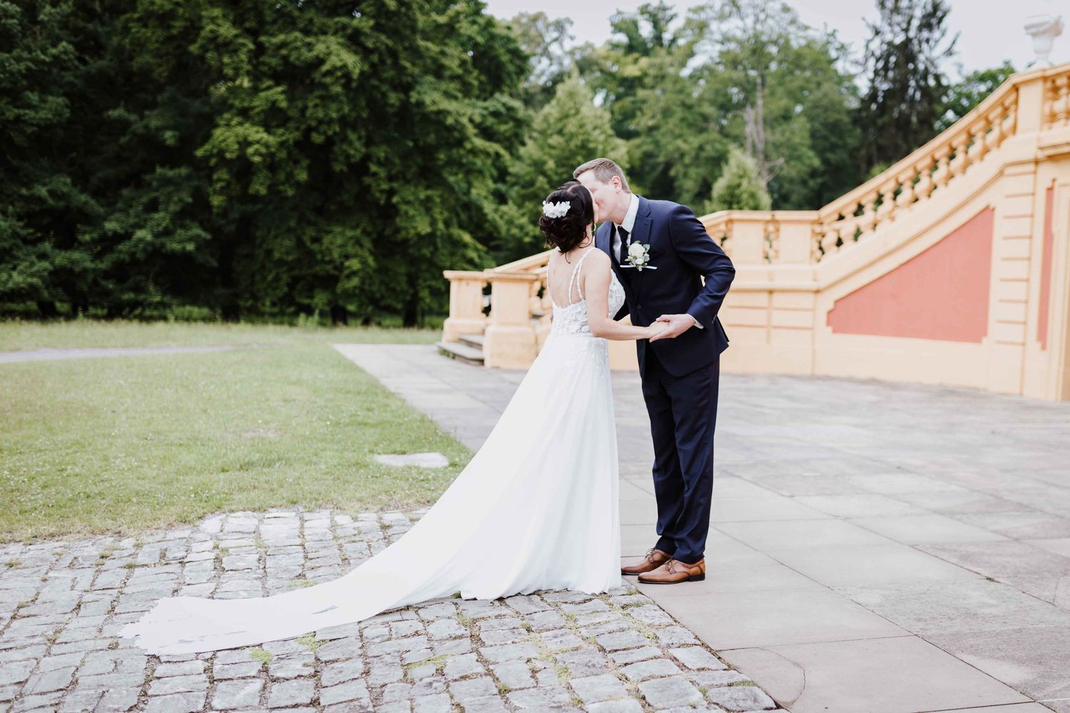emotionale und romantische Hochzeit Schloss Ludwigsburg, Favotite Schloss, Blühendes Barock