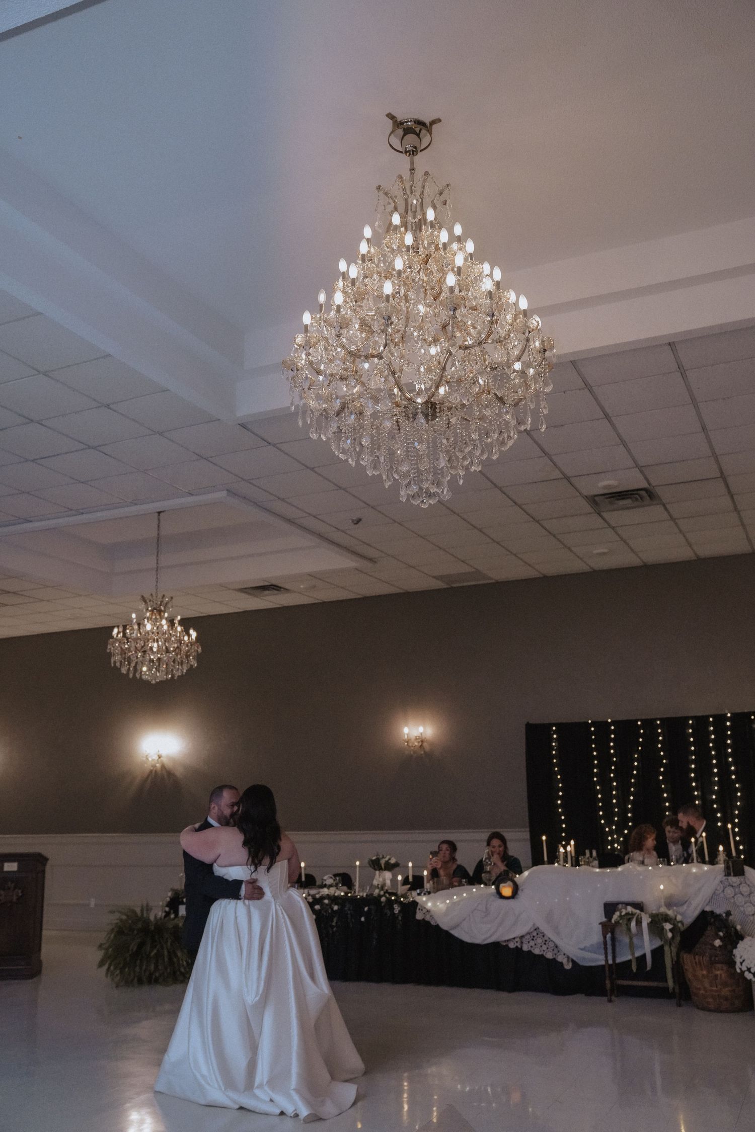 bride and groom first dance