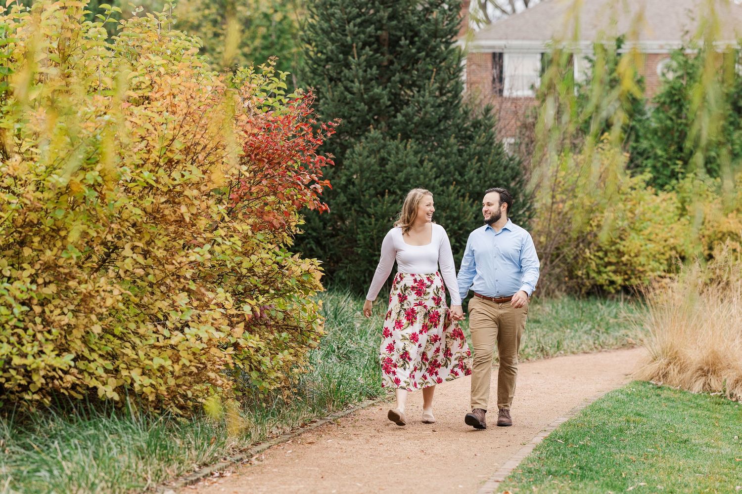 Couple walking at Cantigny Park in Wheaton IL
